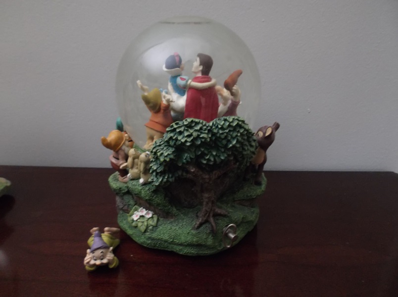Musical Disney Snow Globe 