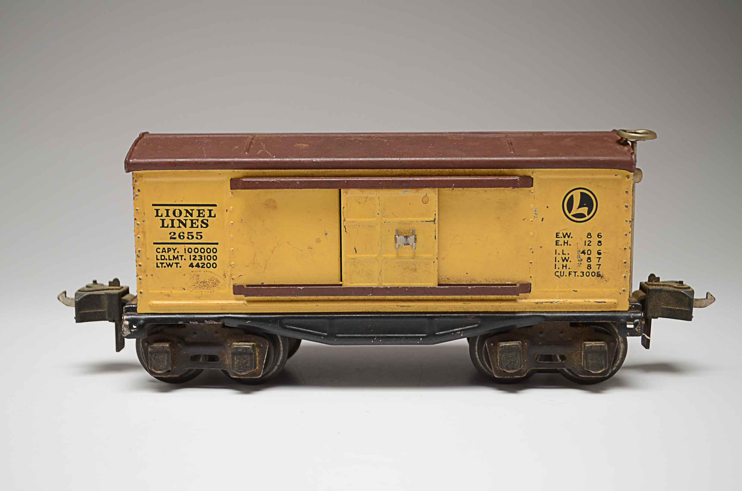 Vintage Pre-War Lionel Train Cars