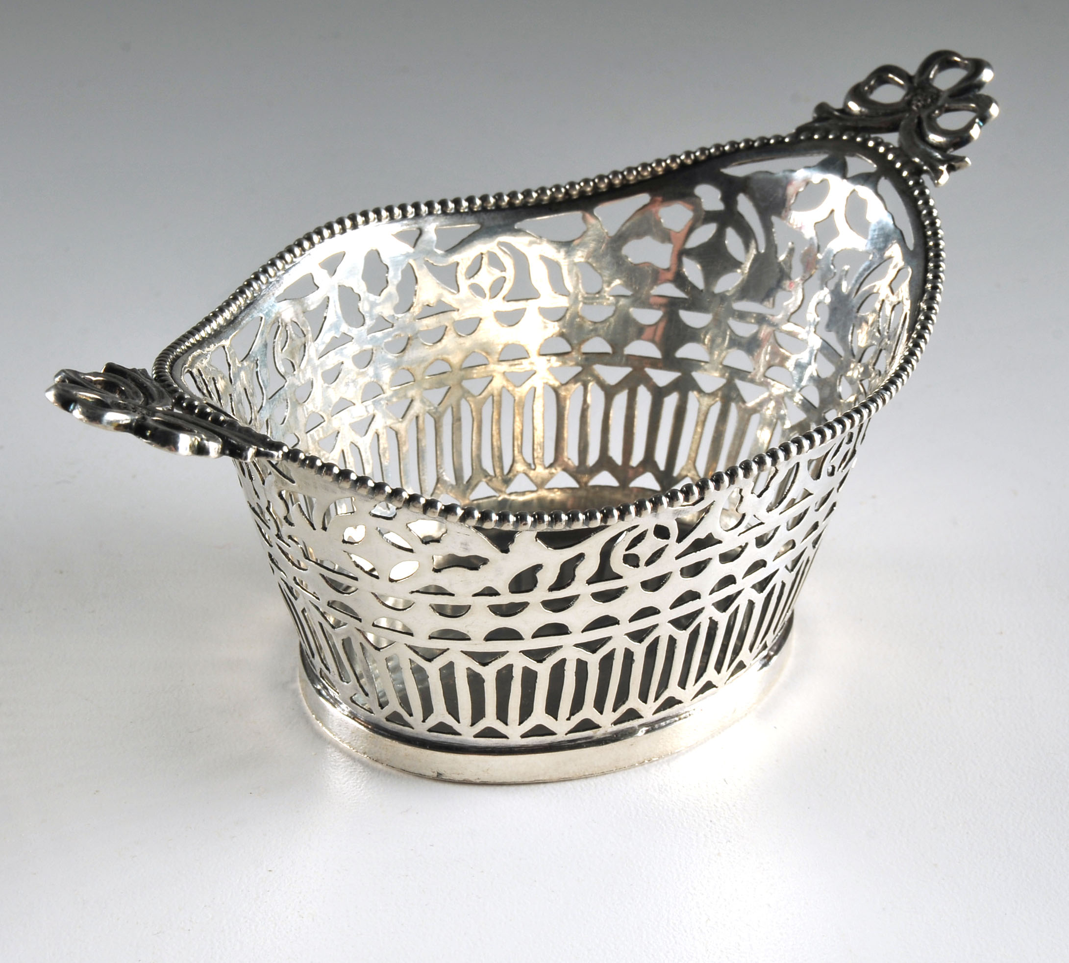 Assorted Silver-plate and Silver (800)