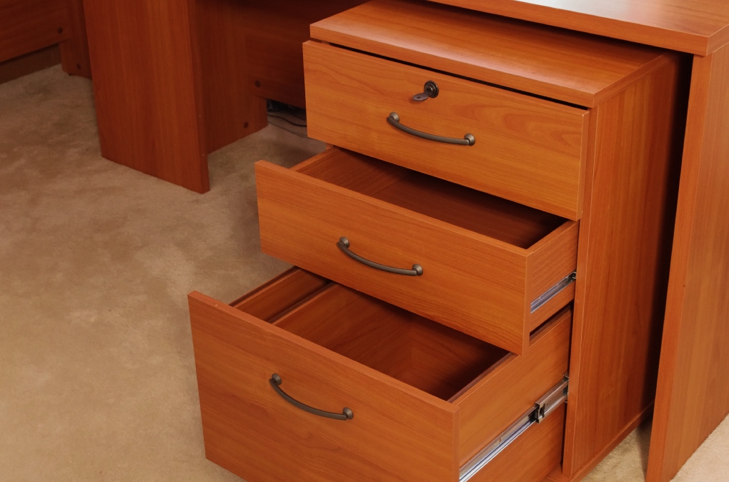 Contemporary Office Desk with Rolling Drawer Unit