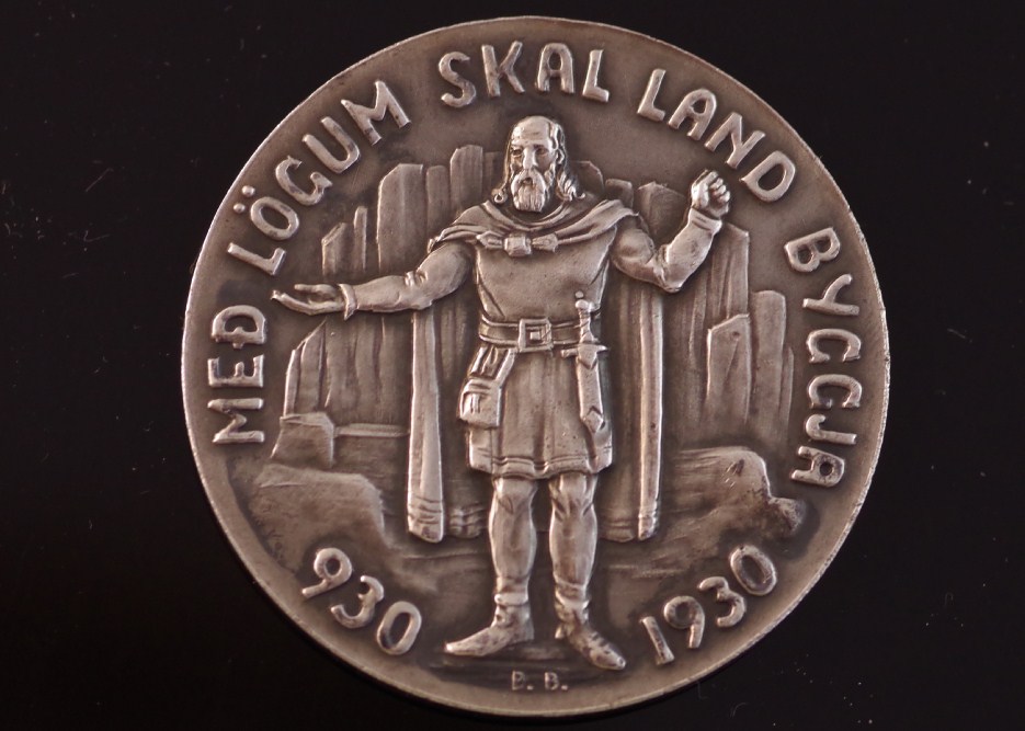 Rare Icelandic 5 Kronur 1930 Coin Medallion, 1000 Year 'Althing' Anniversary