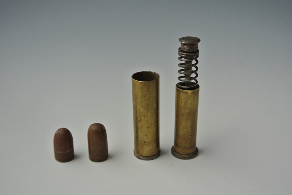 Britains 18" Firing Howitzer Mounted for Field Service 