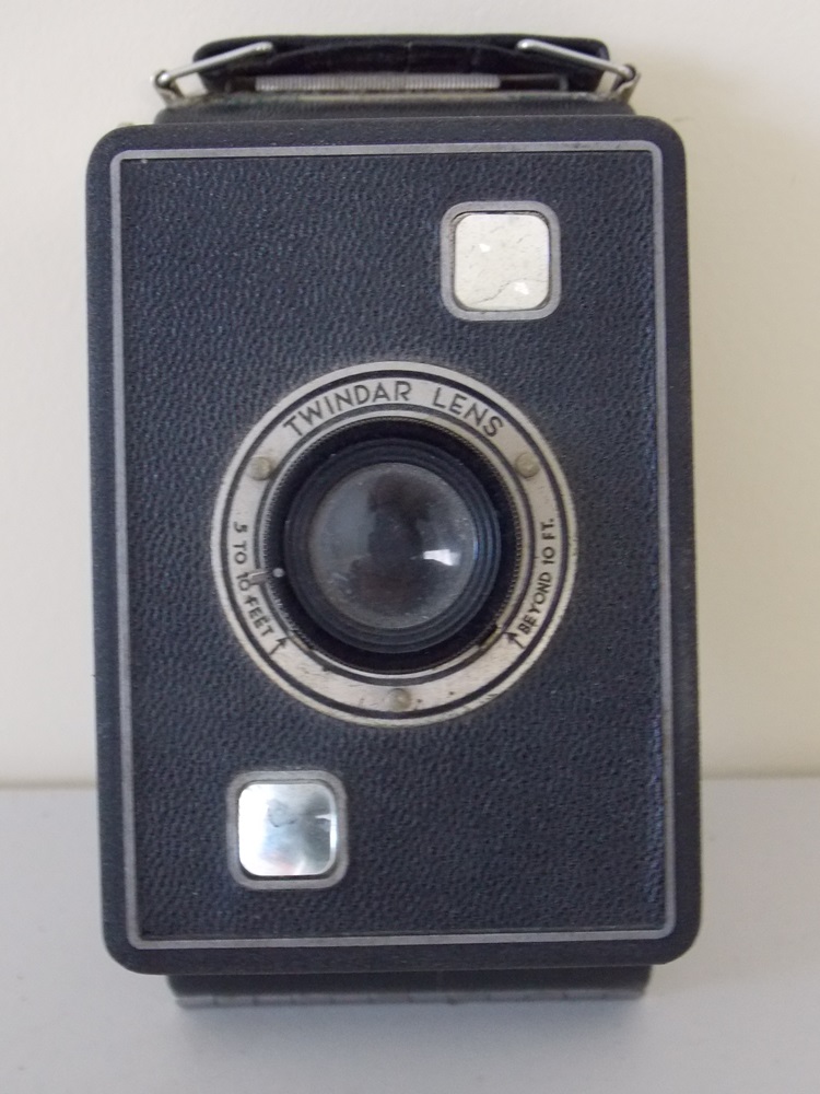1940's Jiffy Kodak  Folding Camera with Twindar Lens