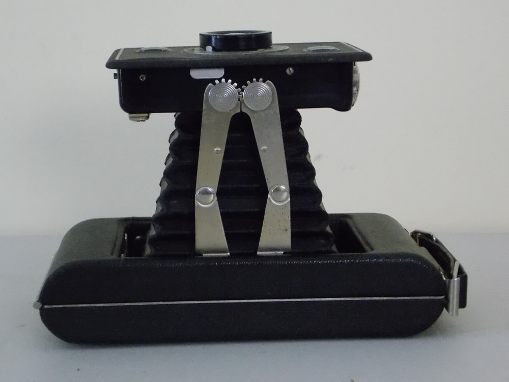 1940's Jiffy Kodak  Folding Camera with Twindar Lens