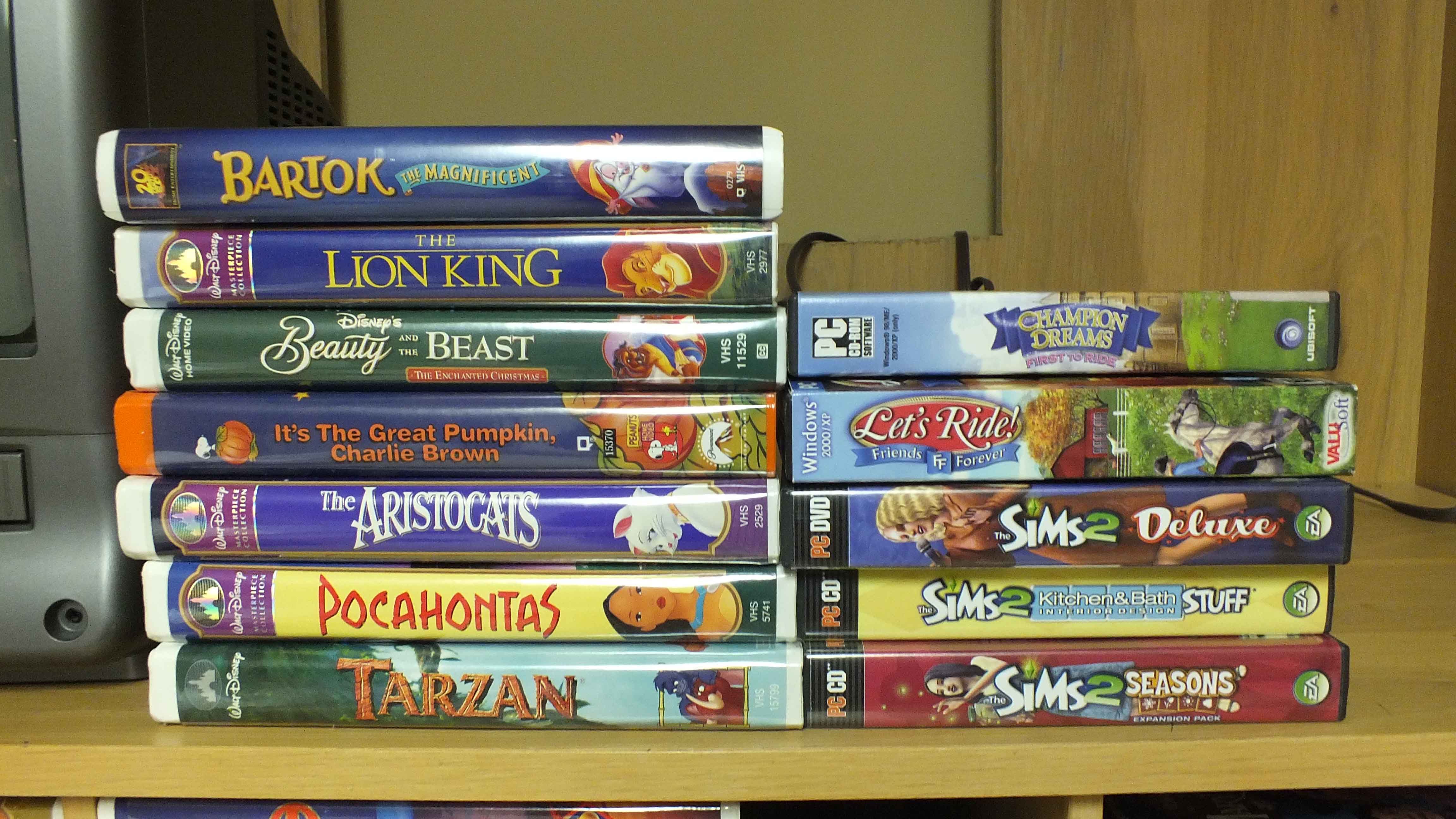 Portable Broksonic VCR/TV Player