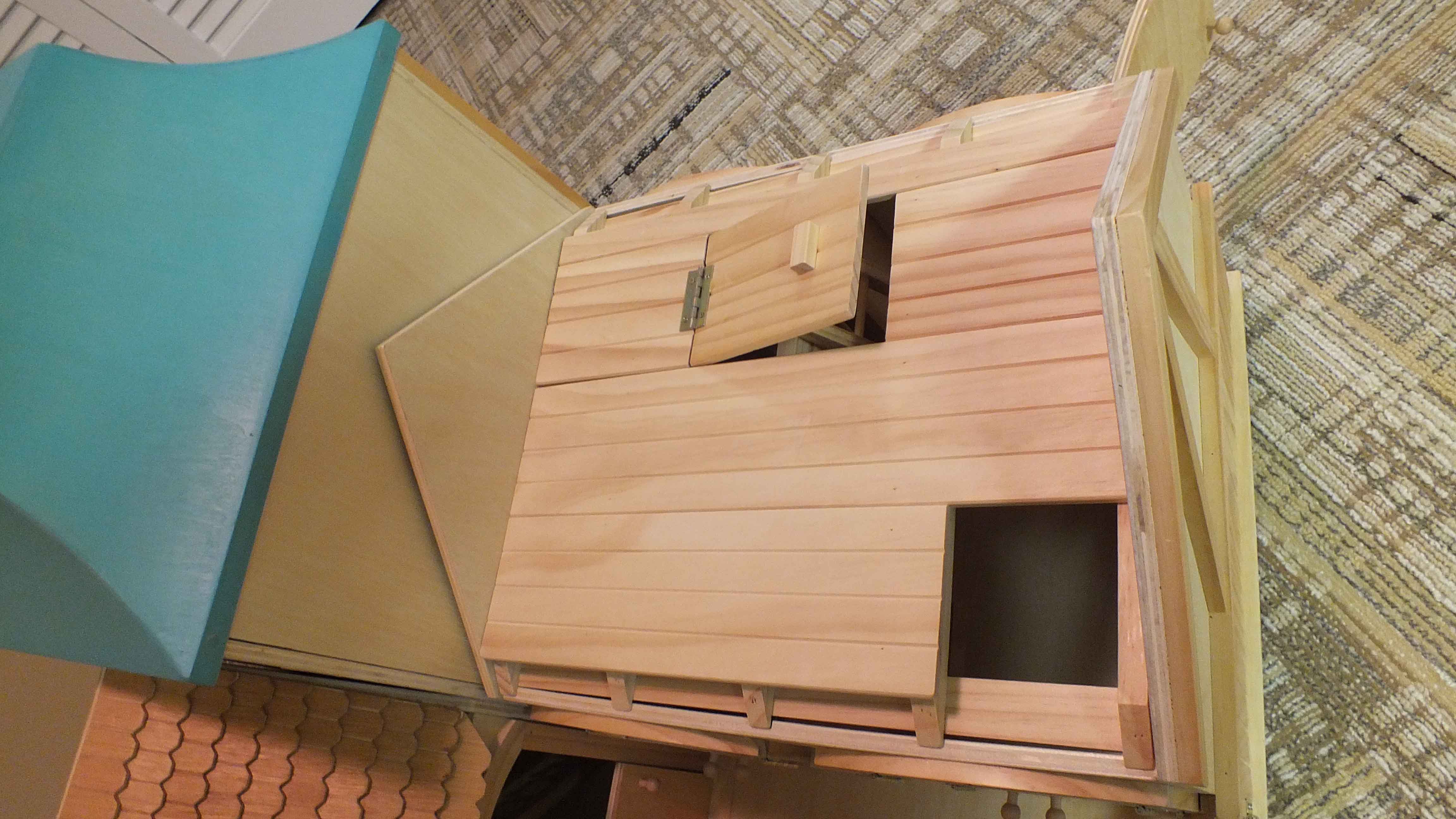 Majestic Horse Barn Toy