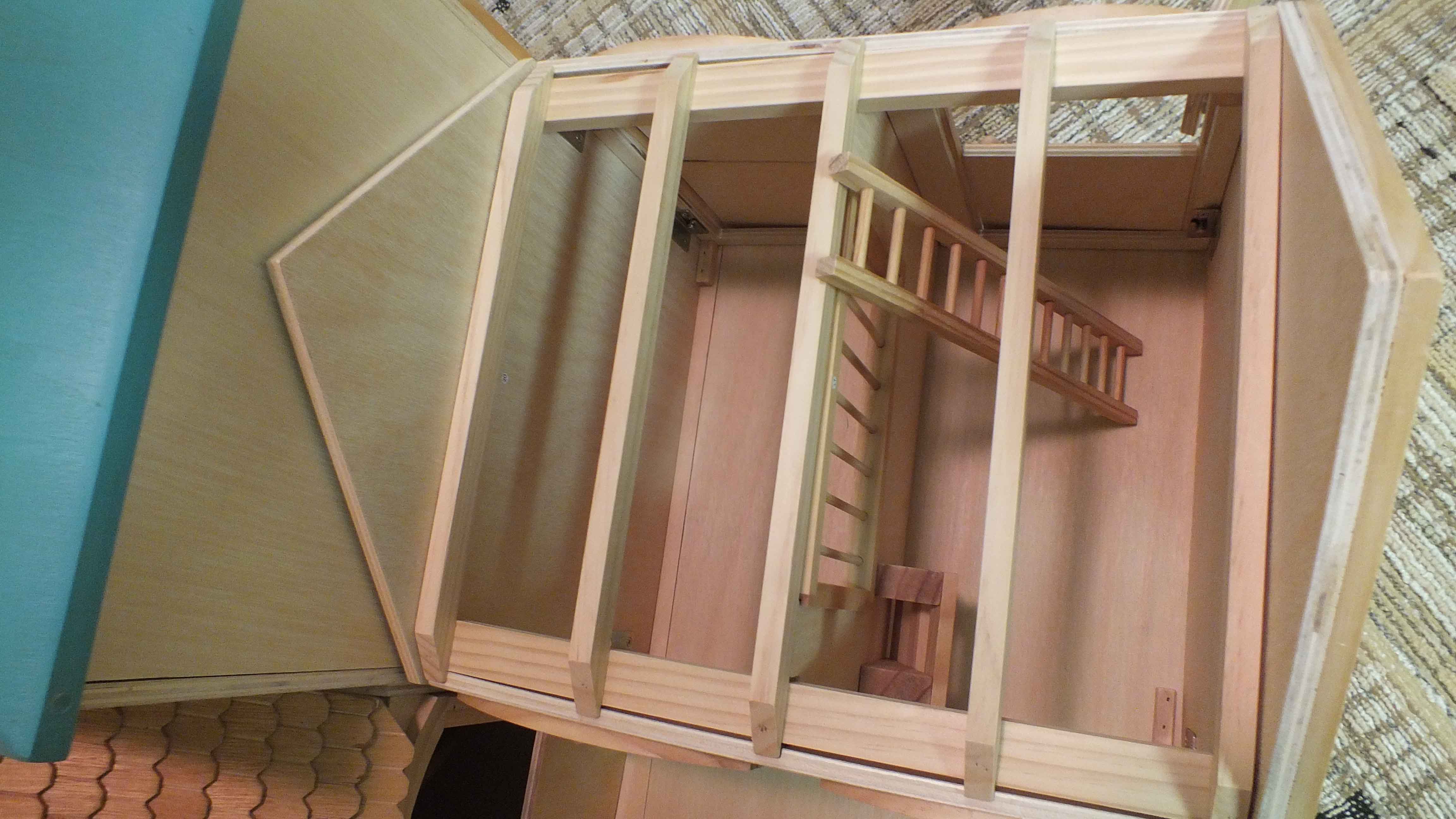 Majestic Horse Barn Toy