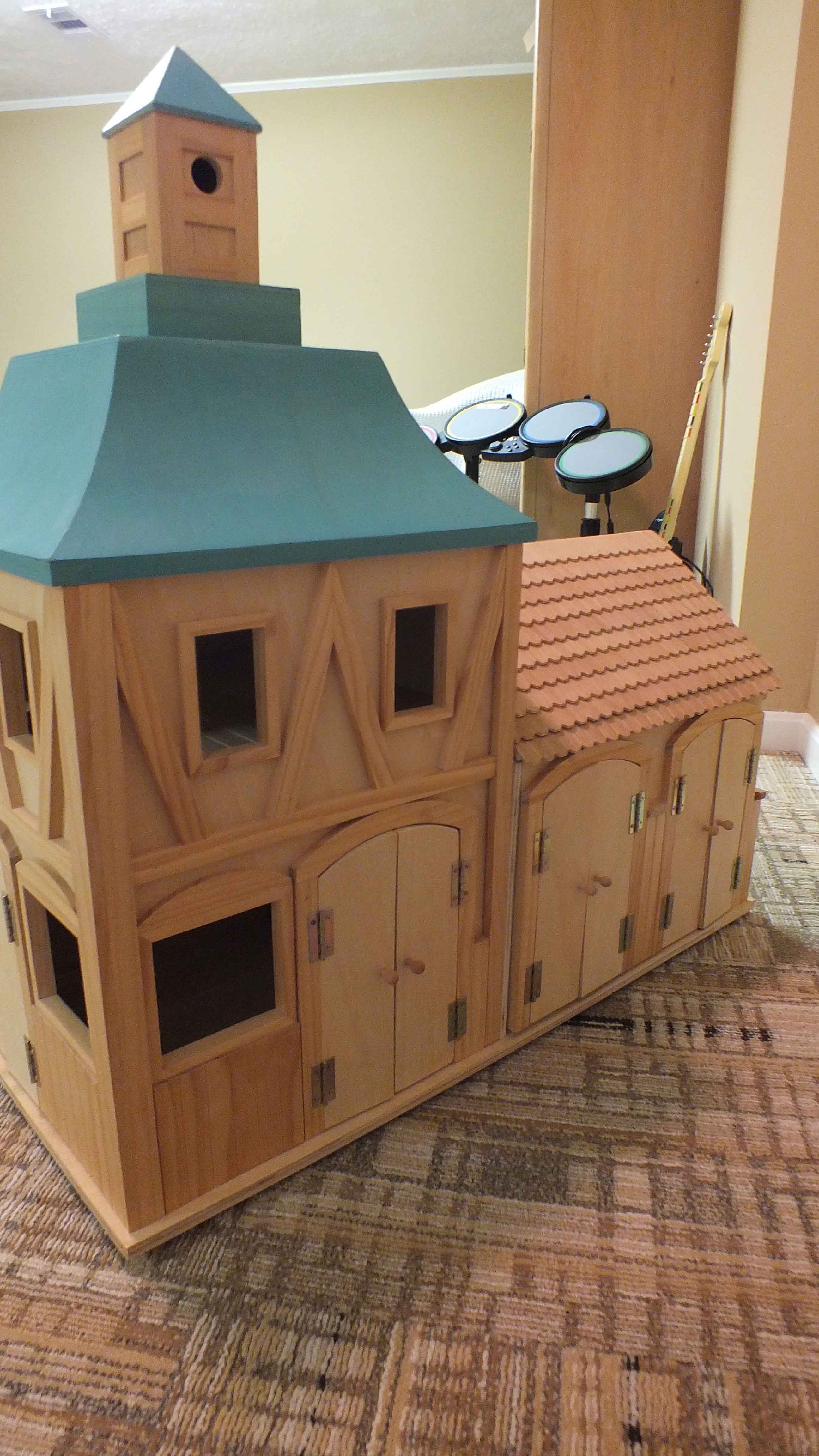 Majestic Horse Barn Toy