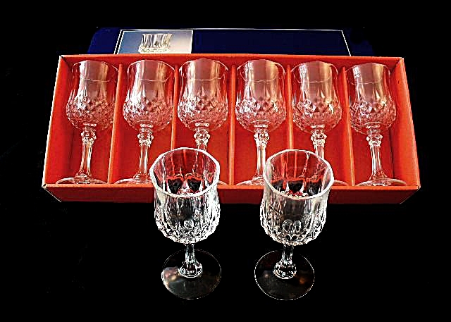 Eight Cristal D’Arques Pressed Glass Stemmed Cordial Glasses
