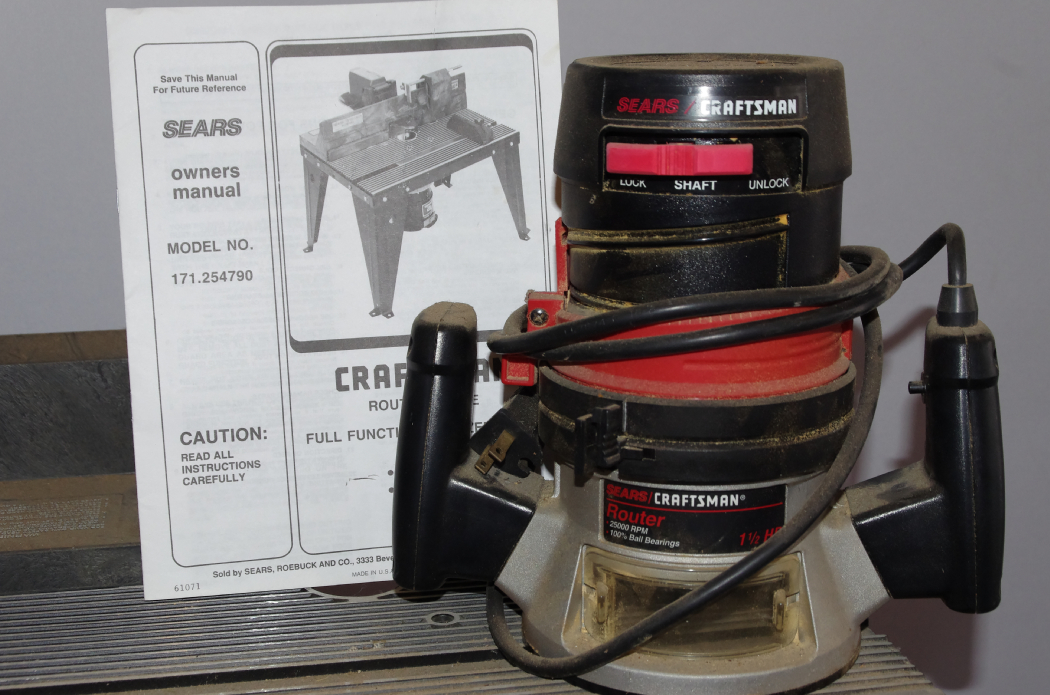 Sears Craftsman 25,000 RPM Router and Die Cast Aluminum Router Table 