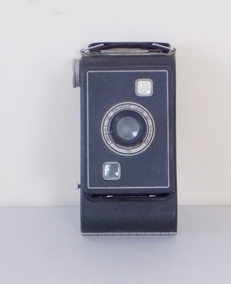 1940's Jiffy Kodak  Folding Camera with Twindar Lens