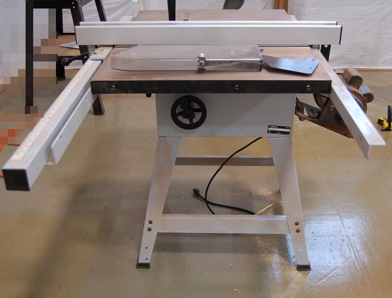 Delta 10" Contractor's Table Saw