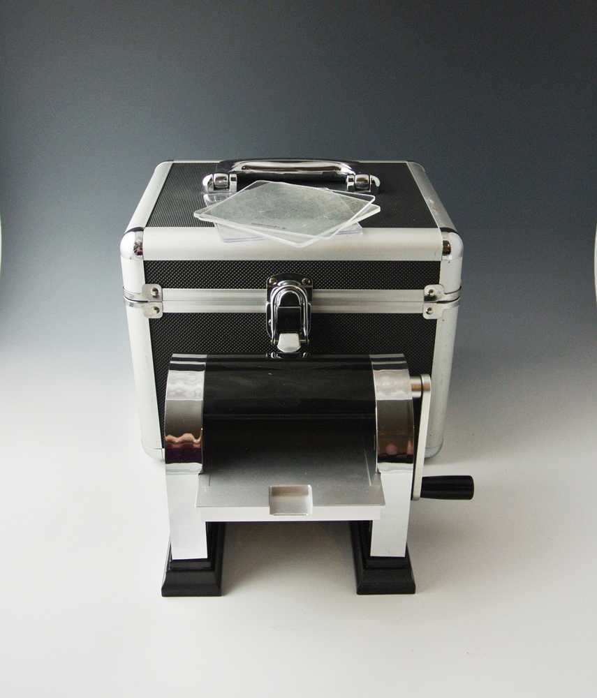 QuicKutz Revolution Tabletop Die-Cutting Tool