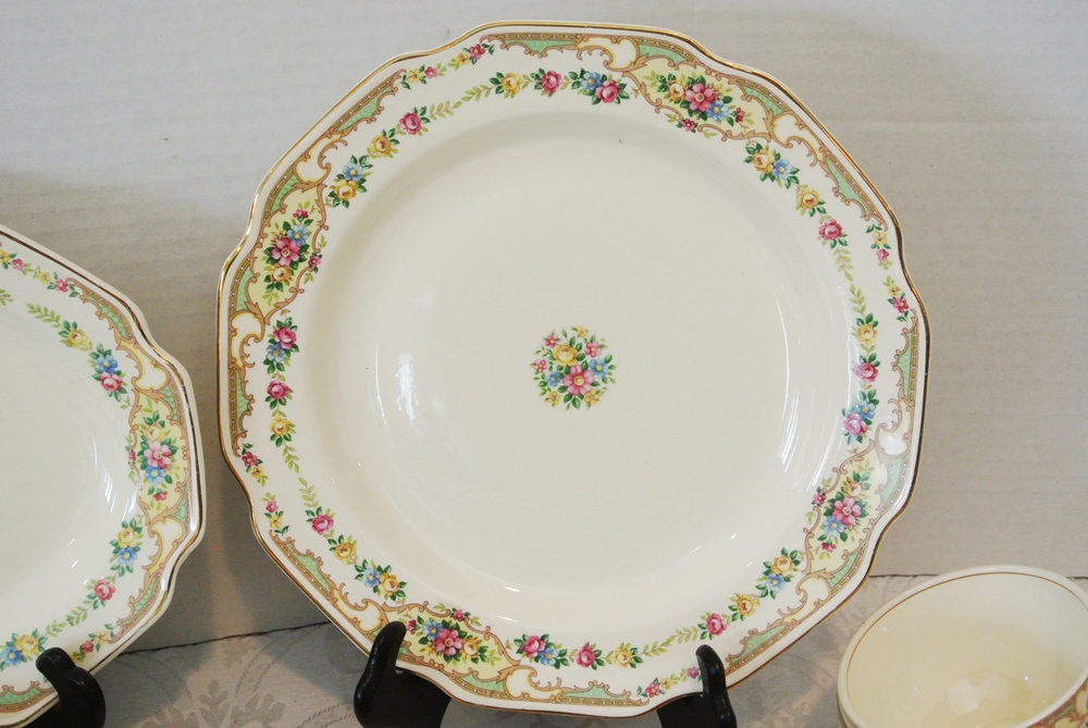 Vintage Set OF Mount Clemens China