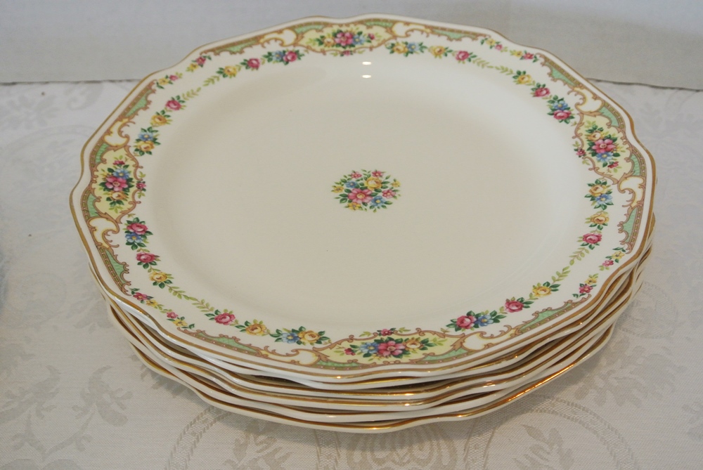 Vintage Set OF Mount Clemens China