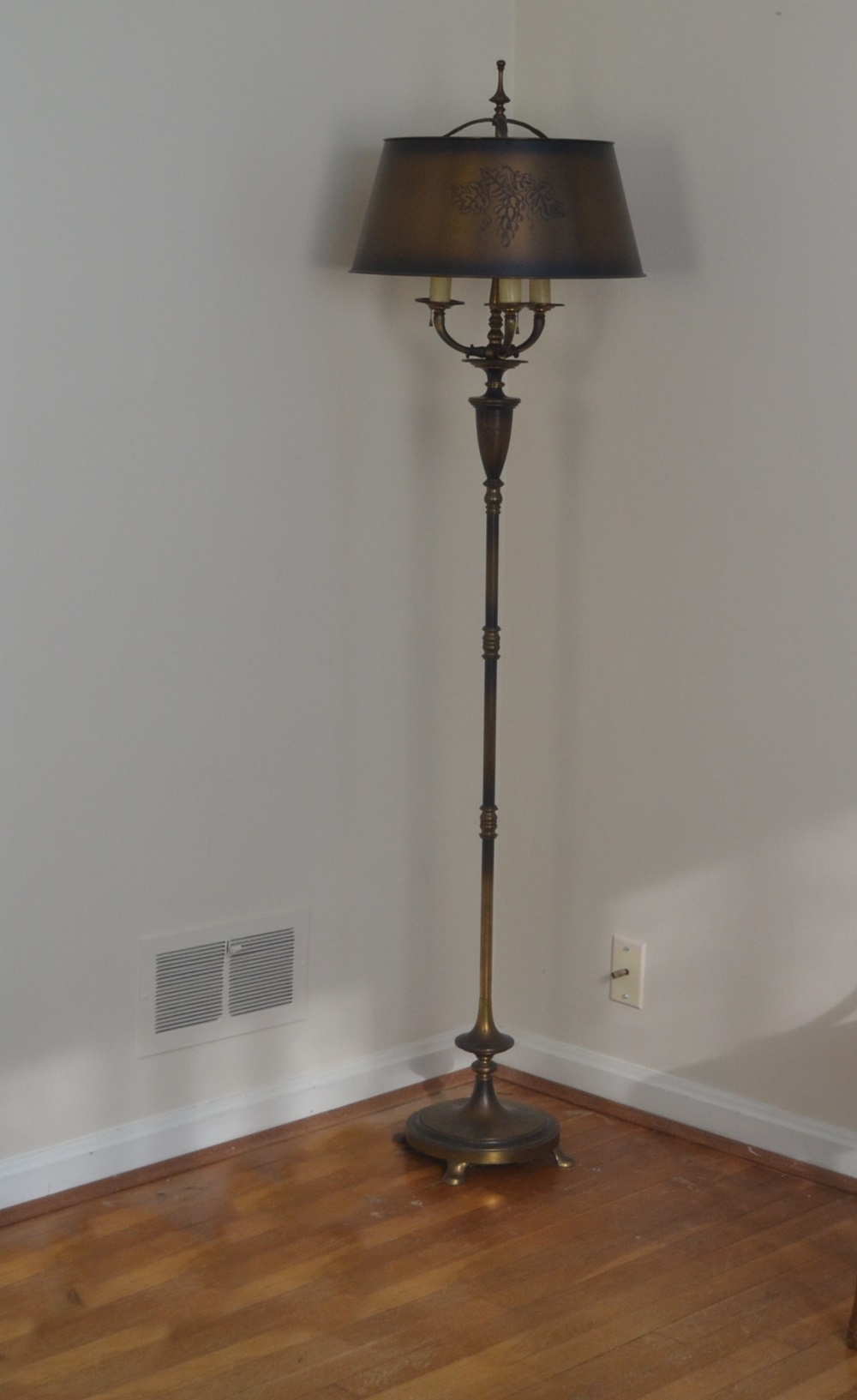 Vintage 3 Light Brass Floor Lamp