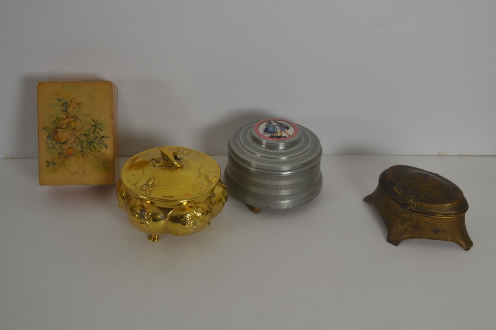 Group Of Vintage Trinket & Music Boxes
