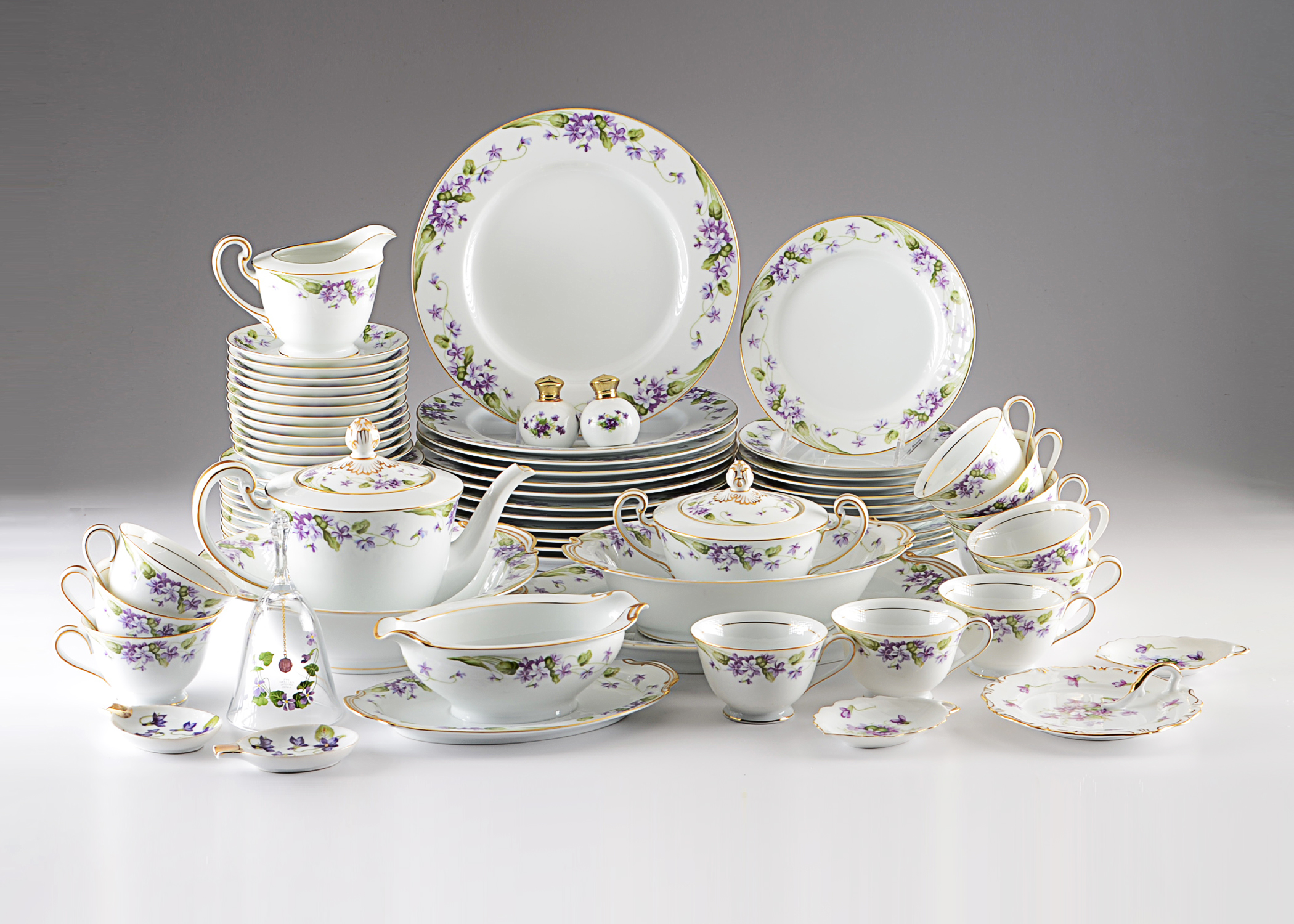 め*い様 Noritake 4人分セット シグニチャー チェーン柄 プラチナセッ め*