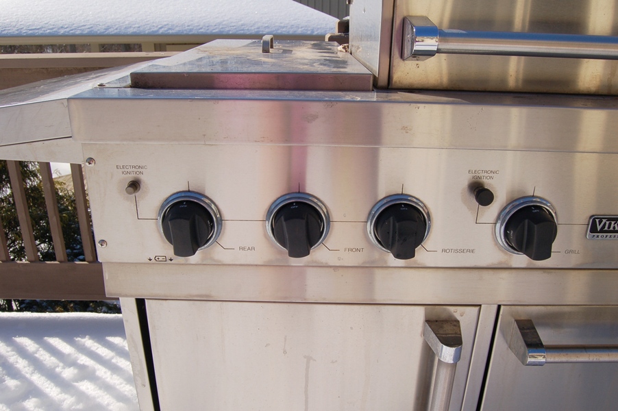 Viking Grill with Frontgate Cover