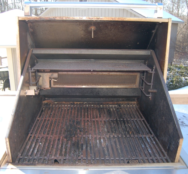 Viking Grill with Frontgate Cover