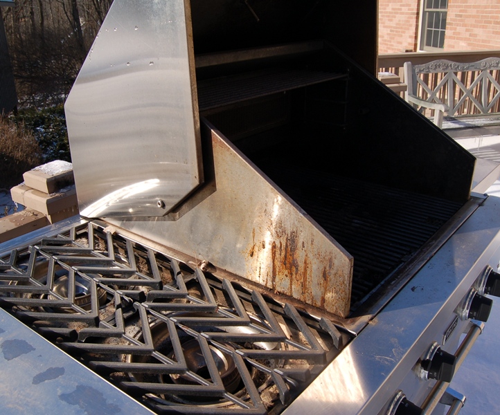 Viking Grill with Frontgate Cover