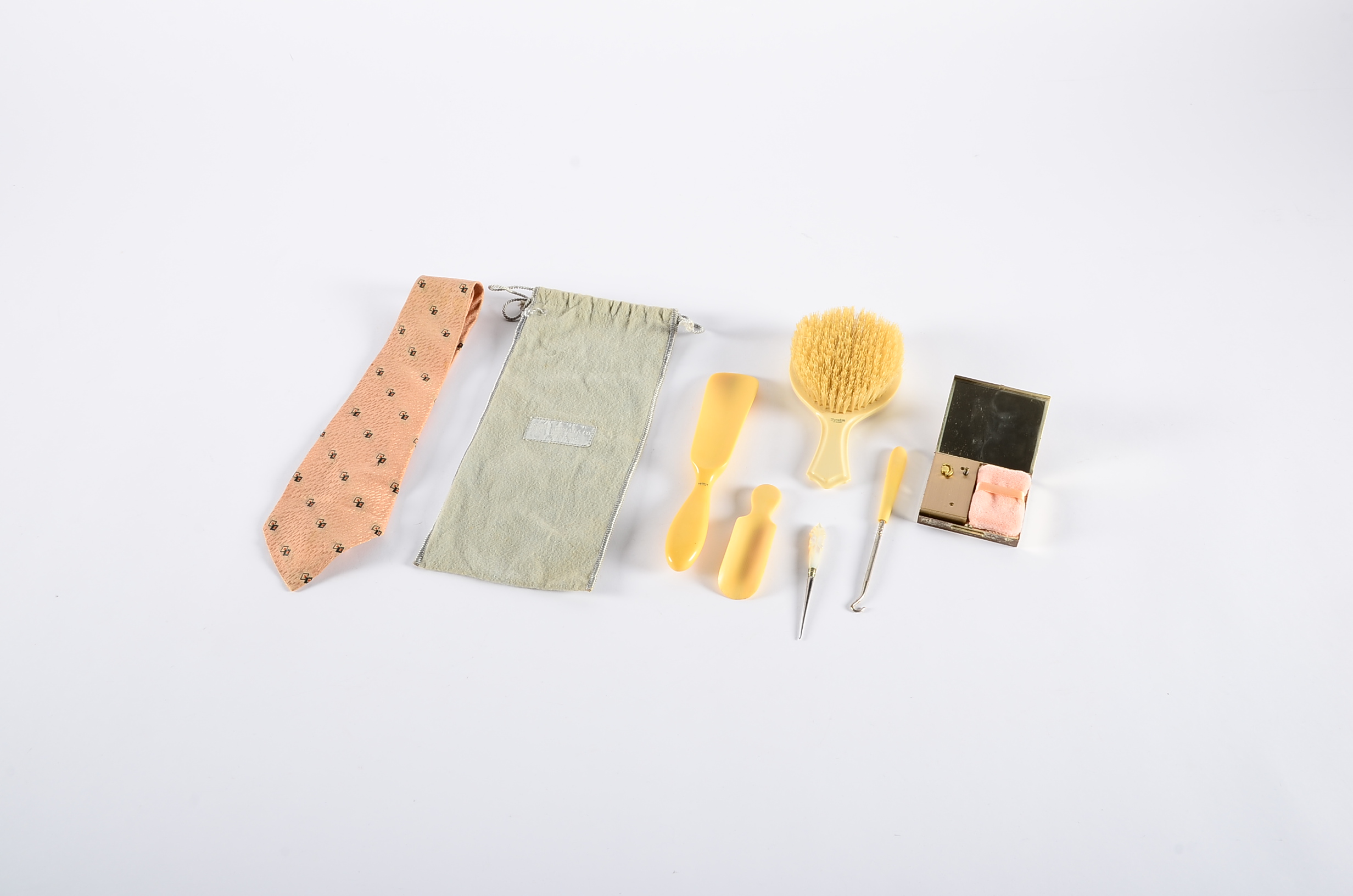 Collection of Vintage Items 