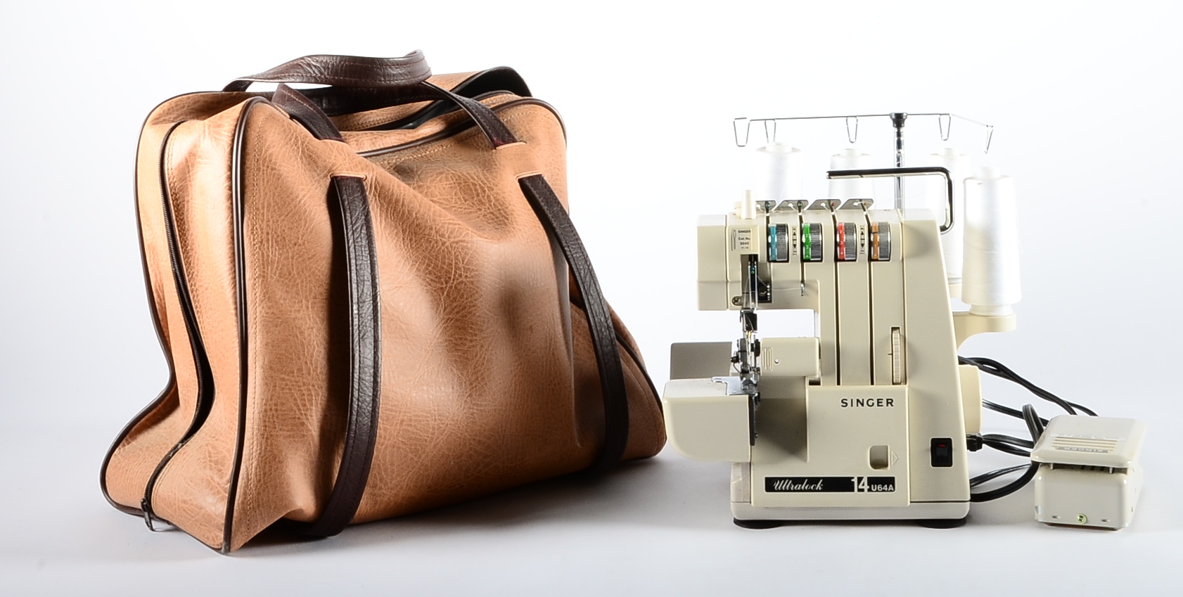 Singer Ultralock 14U64A Serger