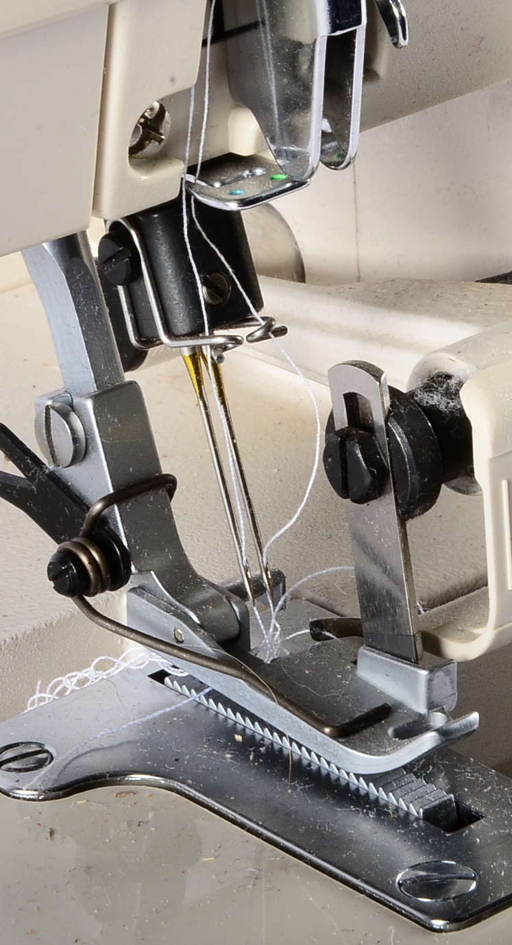 Singer Ultralock 14U64A Serger