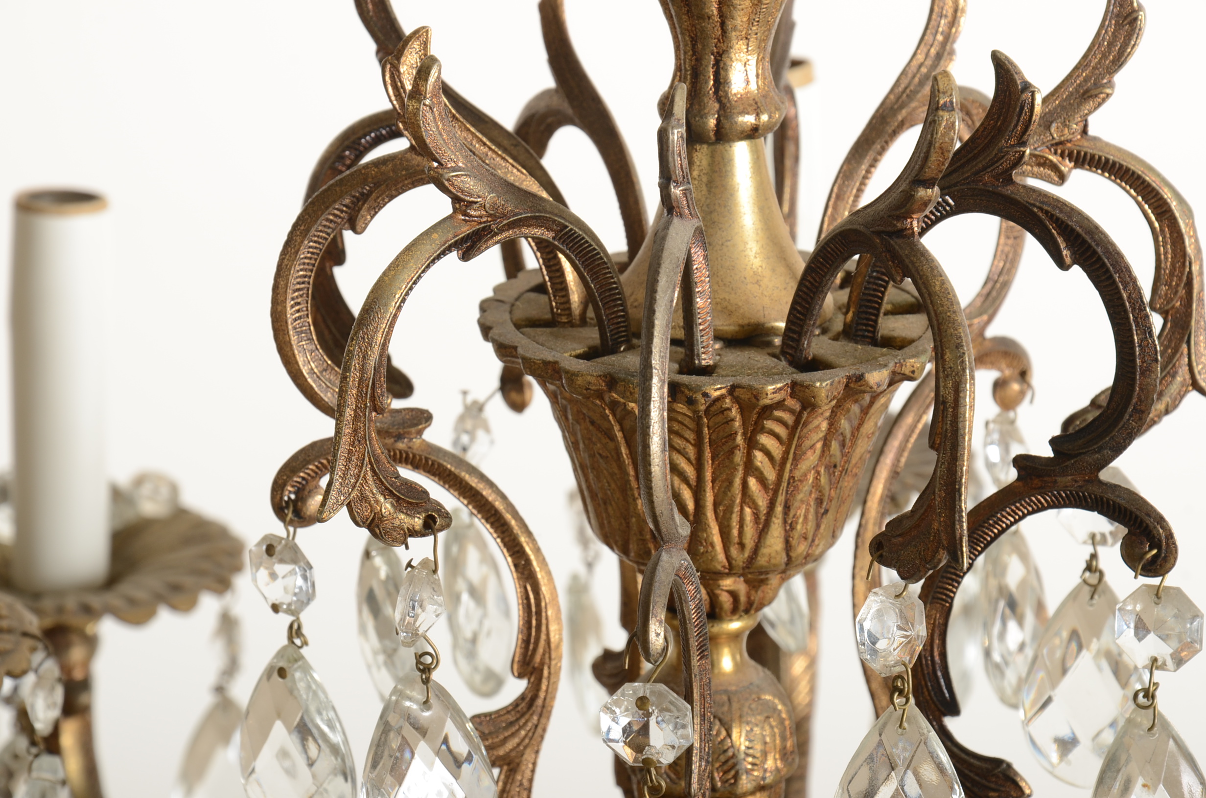 A Stunning Vintage Brass Chandelier 