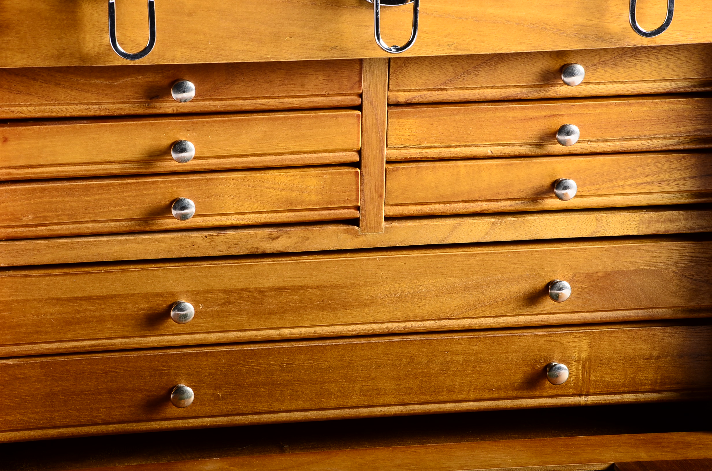 Windsor Design Eight-Drawer Wooden Tool Chest