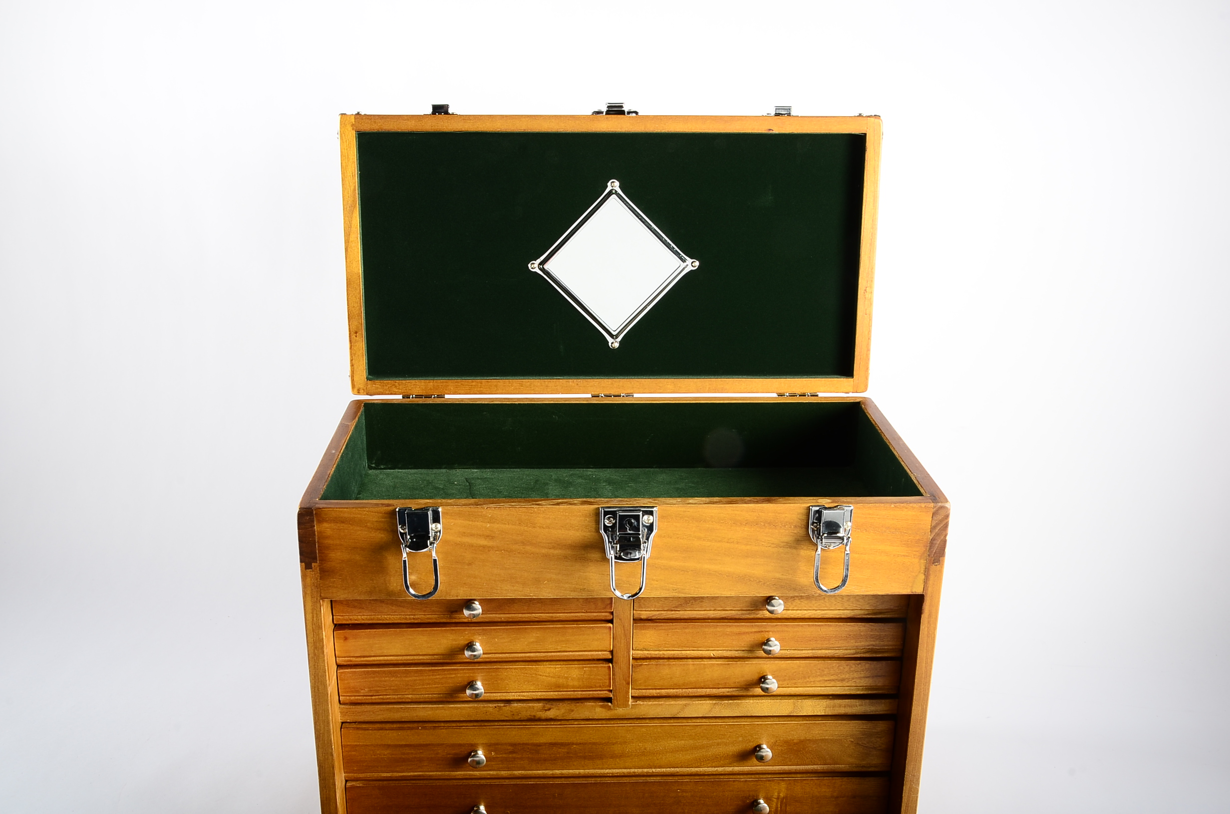 Windsor Design Eight-Drawer Wooden Tool Chest