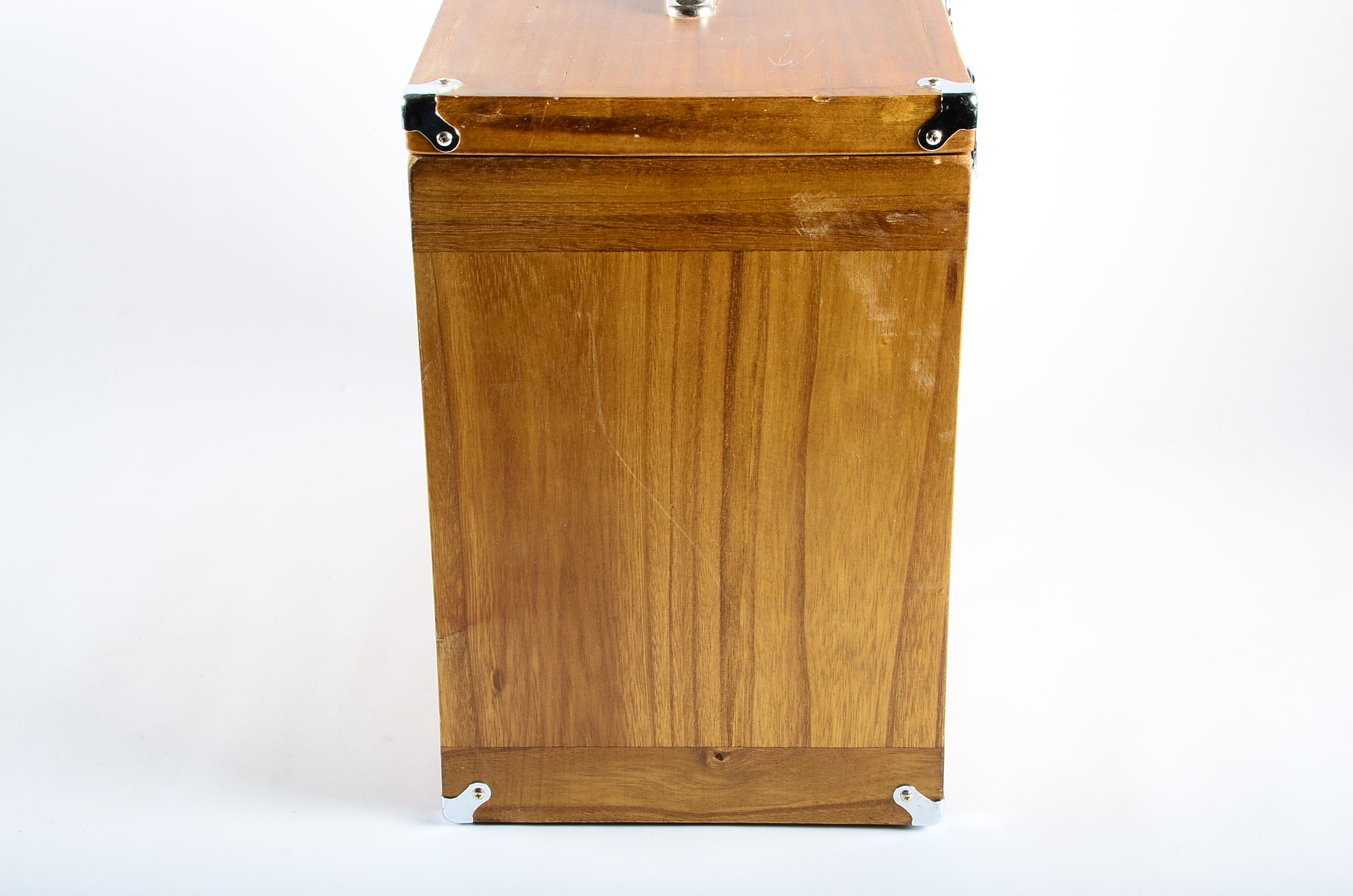 Windsor Design Eight-Drawer Wooden Tool Chest