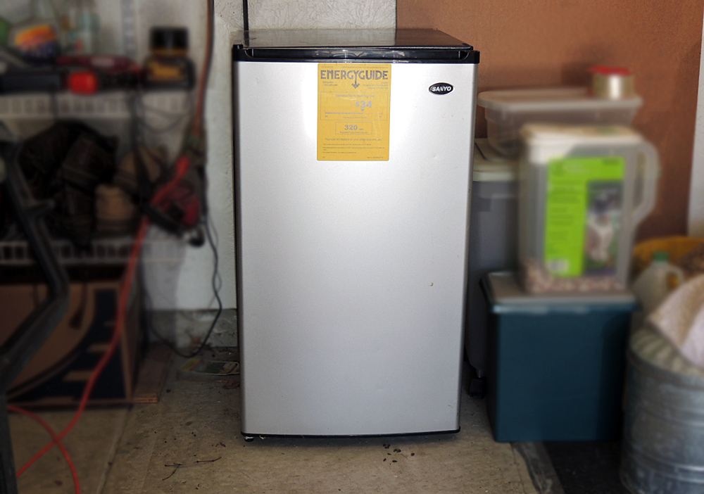 Sanyo Compact Refrigerator