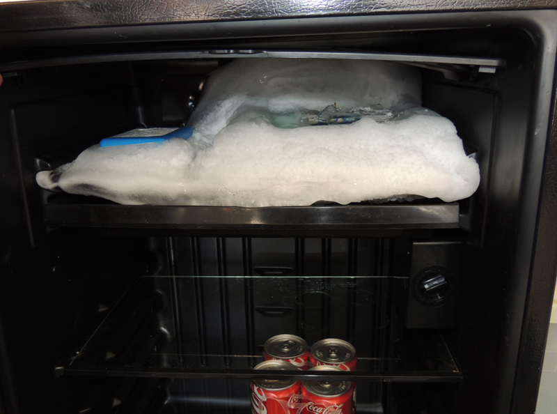 Sanyo Compact Refrigerator