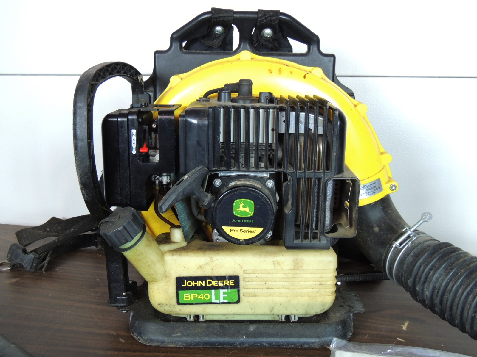 John Deere BP40LE Pro Series Leaf Blower