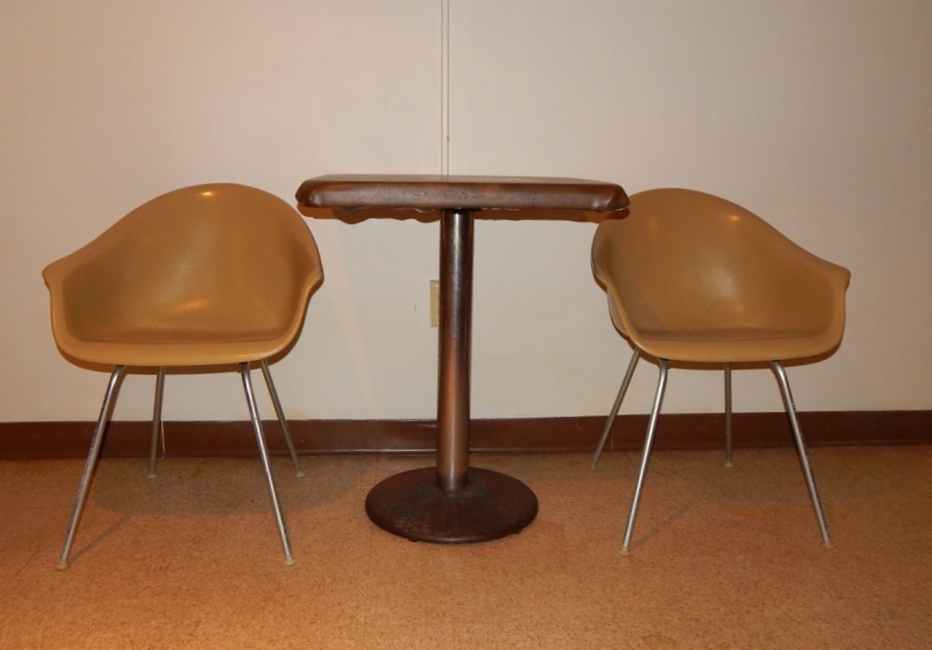 Retro Restaurant Table & Molded Fiberglass Chairs II