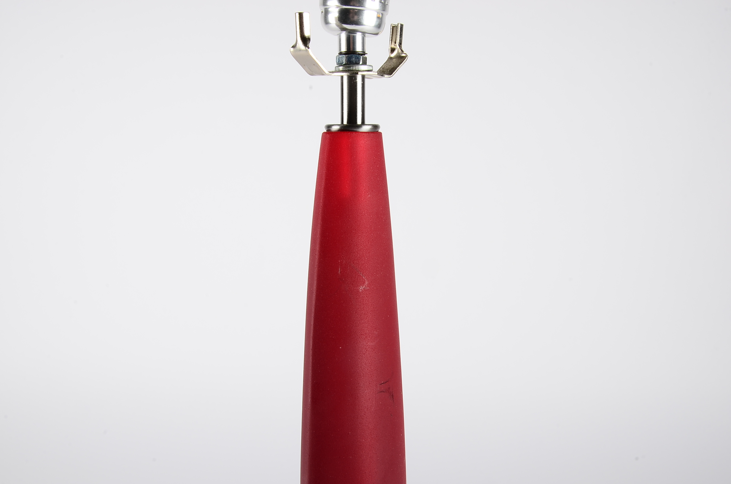 A Modern-Style Table Lamp