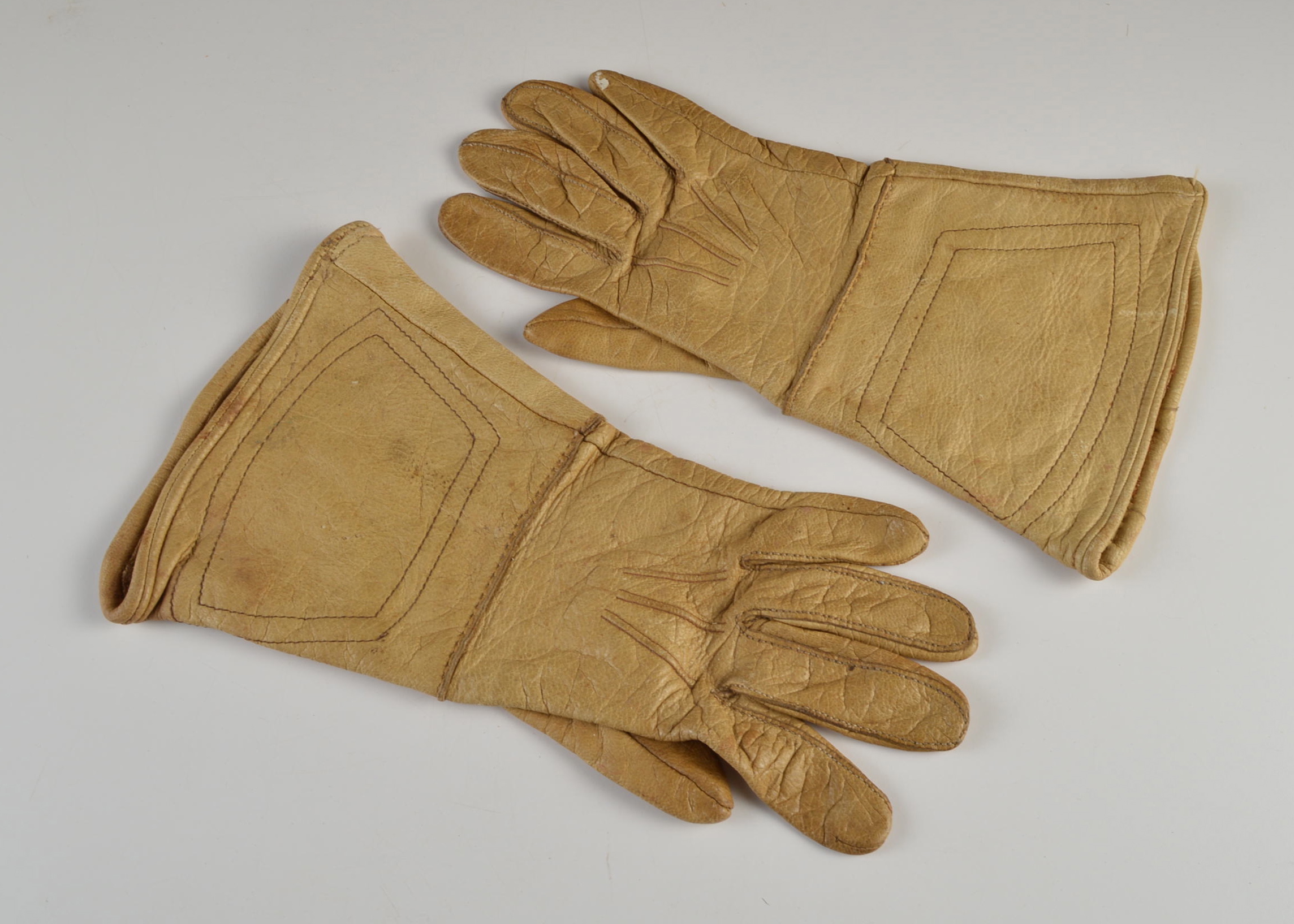 Vintage Leather Gauntlets