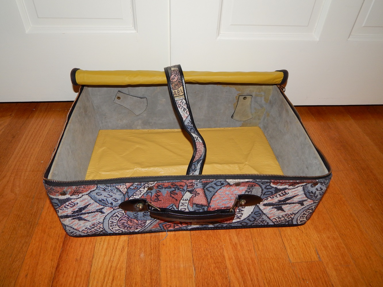Modern Luggage and Bags