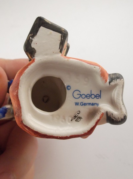 Angel Blowing a Horn Goebel Hummel Figurine