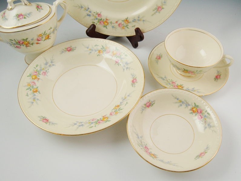 Georgian Eggshell China by Homer Laughlin