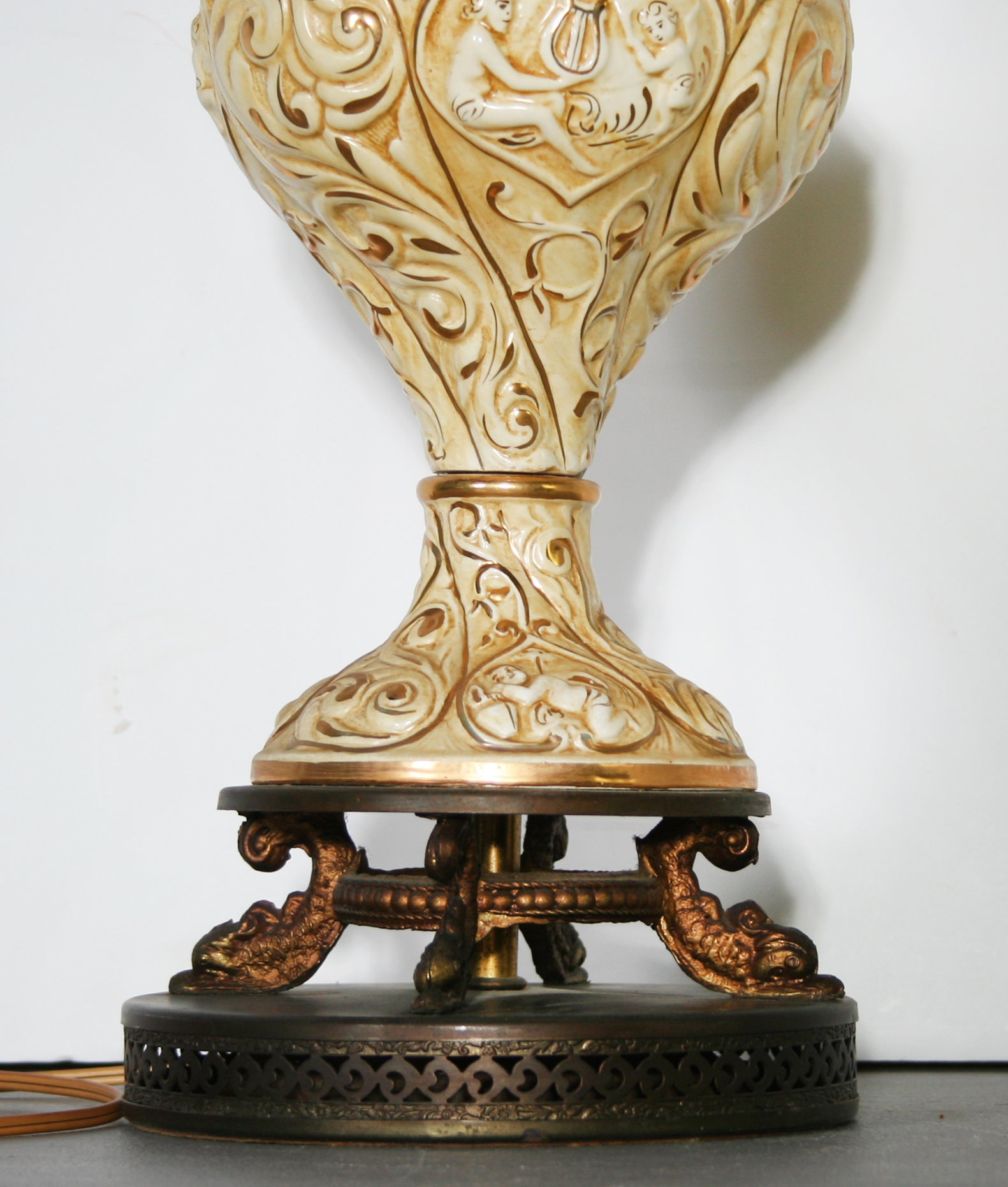 Vintage Lamp with Cherub Motif 