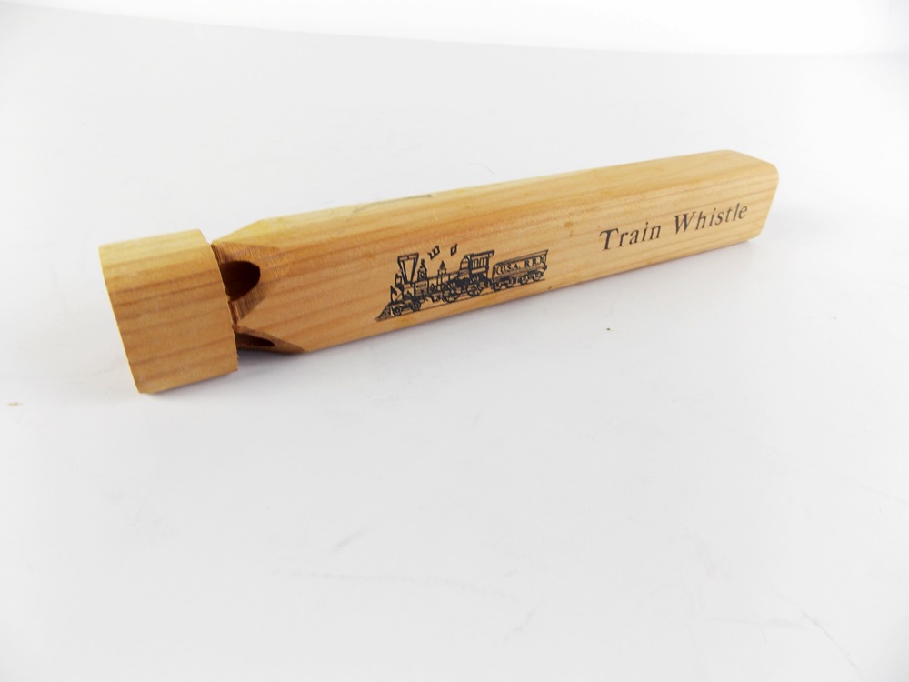 A Markin Delta 29206 HO Model Train Set, Extra Track and Six Additional Cars