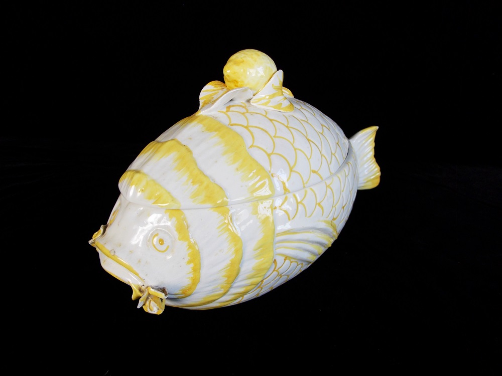 Vintage Hand Painted Italian "Deruta" Pottery Appetizer Plates and More