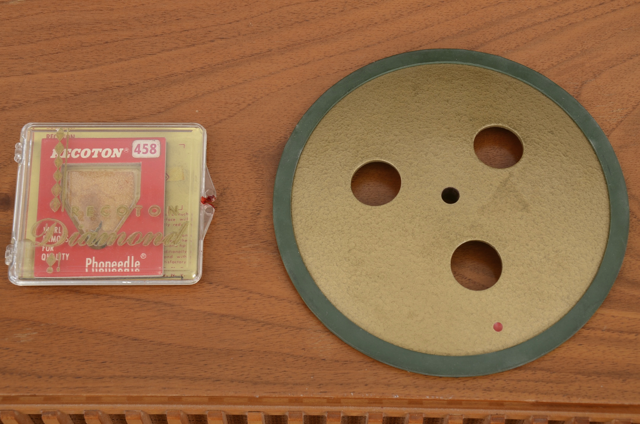 Mid Century Modern Grundig Majestic Model 7056 Stereo/Turntable Console