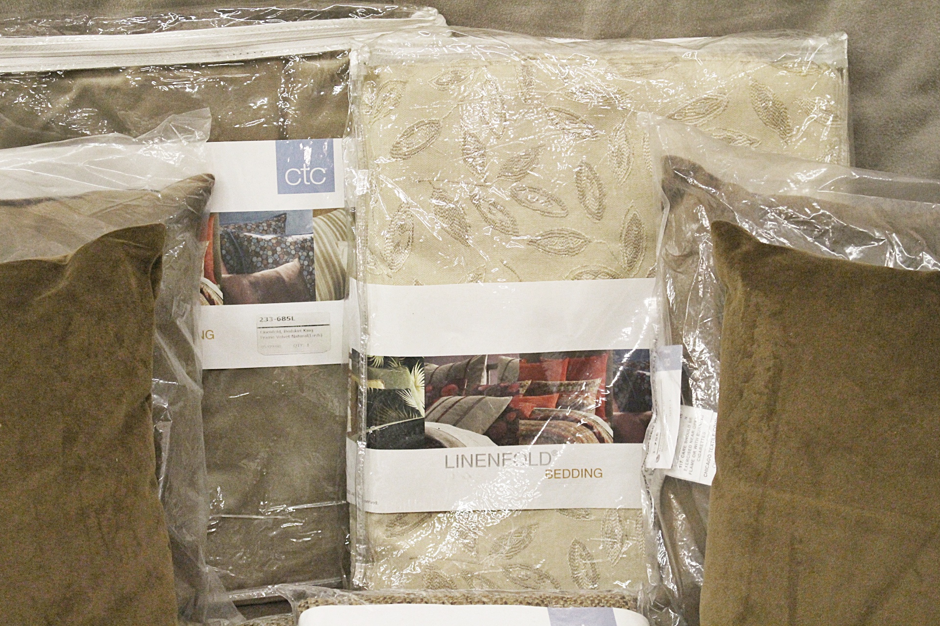 CTC Bedding Ensemble "Woodland Sand" King