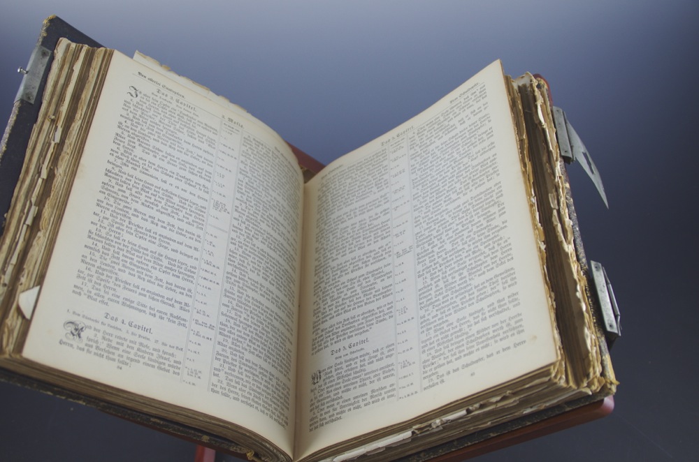 Antique German Bible with Many Illustrations Published in Cincinnati