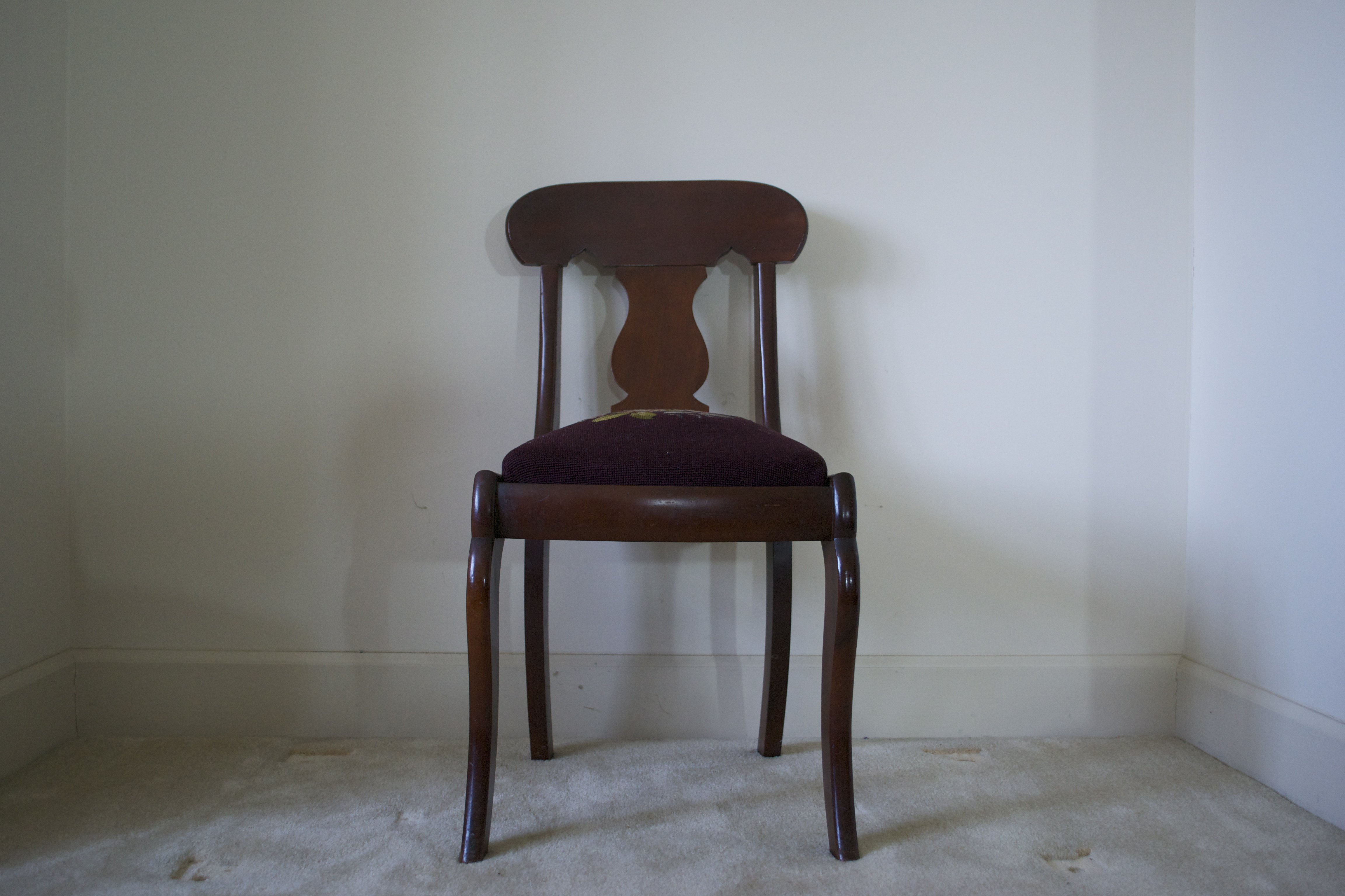 Fiddleback Saber Leg Dining Chairs 