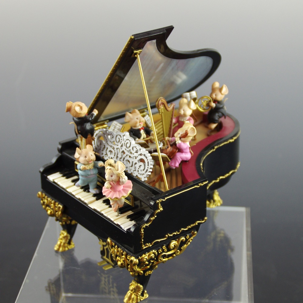 'Musical Mice' Music Box, with Collection of Miniature Dressed Mice  