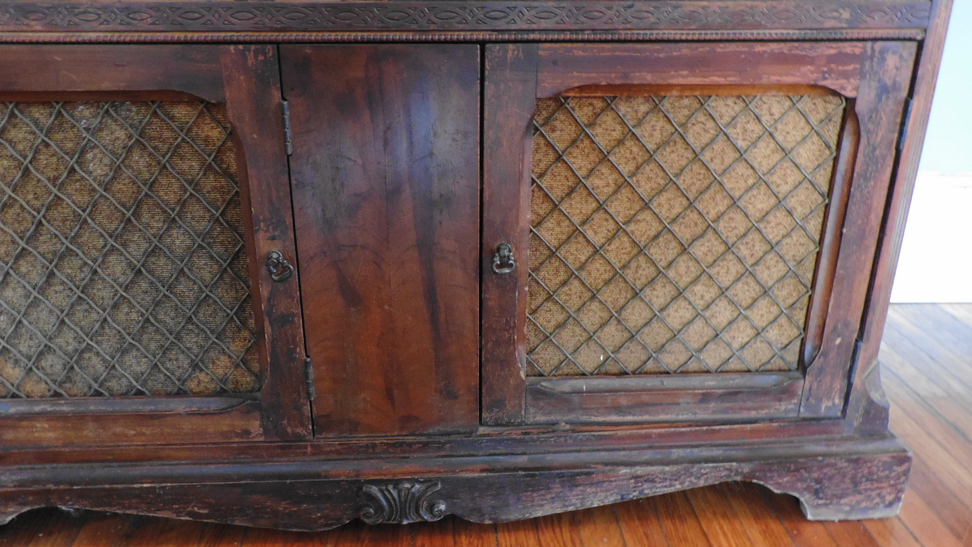 Antique Victrola Cabinet